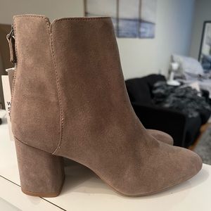 NWT Old Navy Taupe Booties